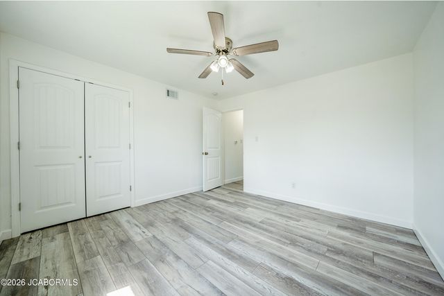 499 PERREY DRIVE, Holts Summit, MO 65043