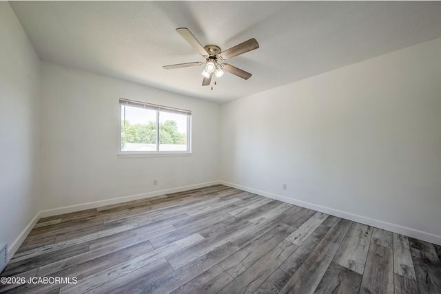 499 PERREY DRIVE, Holts Summit, MO 65043