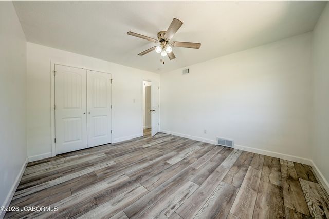 499 PERREY DRIVE, Holts Summit, MO 65043