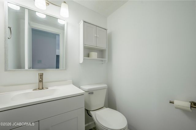 499 PERREY DRIVE, Holts Summit, MO 65043