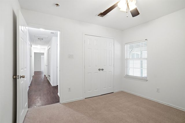 2222 Woodoak Drive, Irving, TX 75060