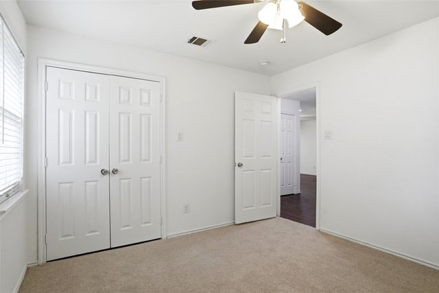 2222 Woodoak Drive, Irving, TX 75060