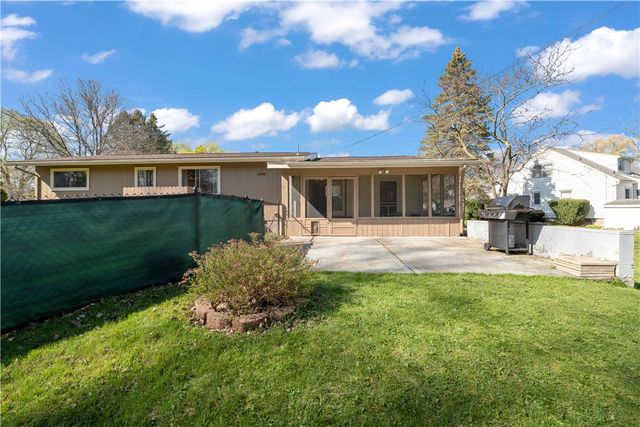113 Creek Meadow Lane, Greece, NY 14626