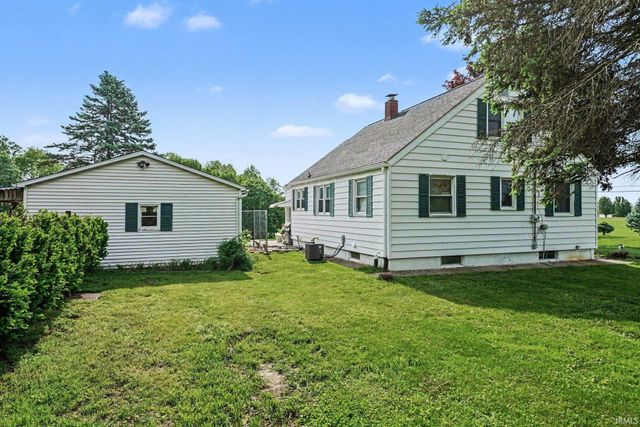24681 County Road 26, Elkhart, IN 46517