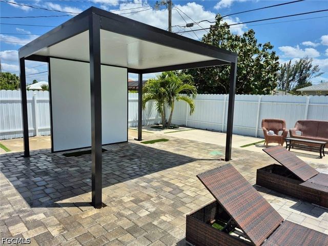 140 SE 16th ST, Cape Coral, FL 33990