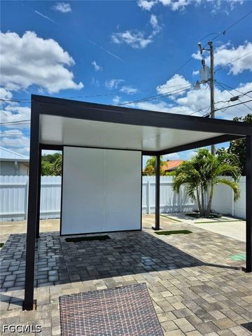 140 SE 16th ST, Cape Coral, FL 33990