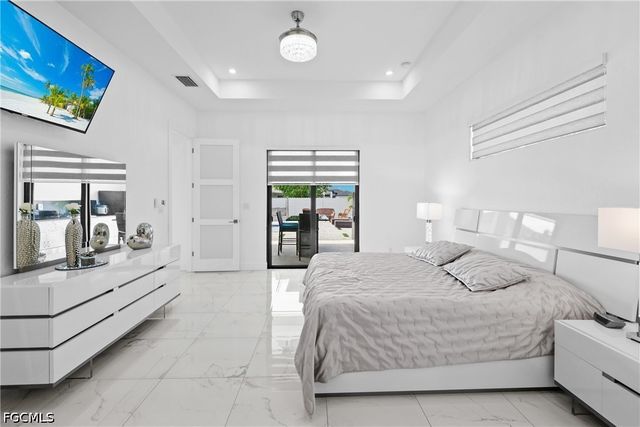 140 SE 16th ST, Cape Coral, FL 33990