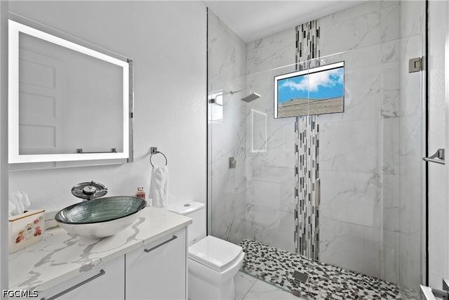 140 SE 16th ST, Cape Coral, FL 33990