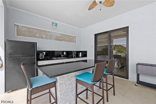 140 SE 16th ST, Cape Coral, FL 33990