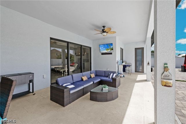 140 SE 16th ST, Cape Coral, FL 33990