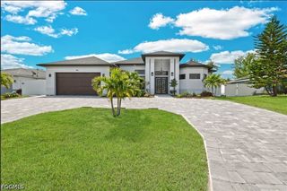 140 SE 16th ST, Cape Coral, FL 33990