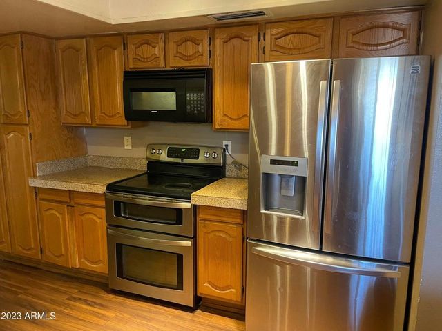 1600 E Laguna Drive, Tempe, AZ 85282