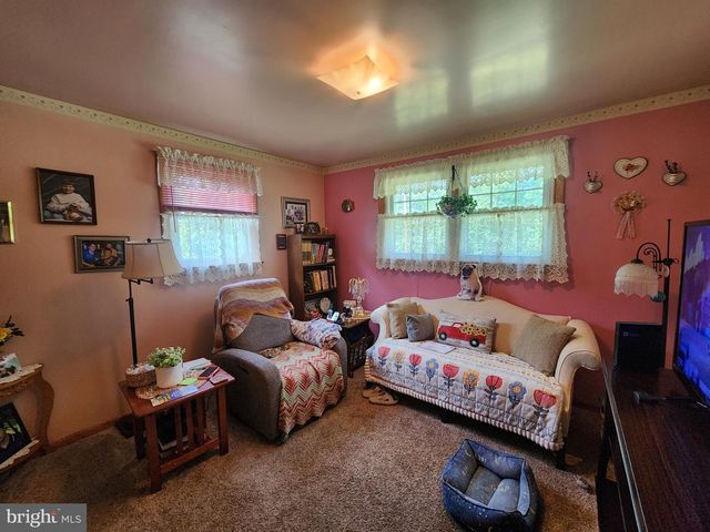 1217 PIEFFER HILL RD, Stevens, PA 17578