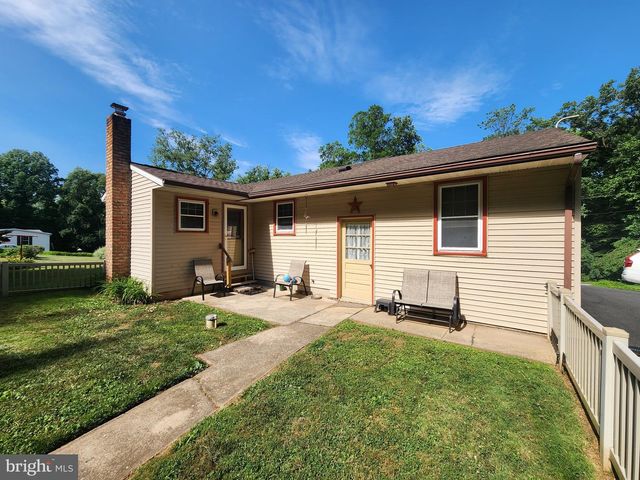 1217 PIEFFER HILL RD, Stevens, PA 17578