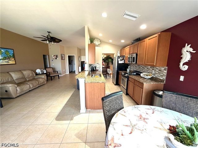 2609 Clairfont CT, Cape Coral, FL 33991