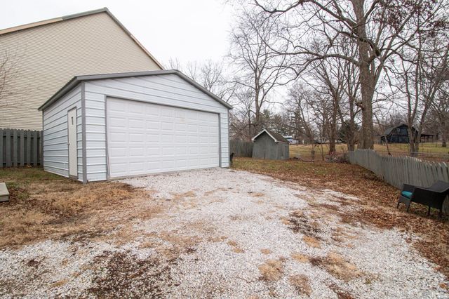 1235 W Boonville-New Harmony Road, Evansville, IN 47725