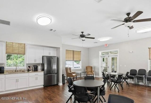 8601 BEACH Boulevard 1414, Jacksonville, FL 32216