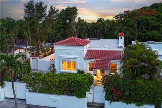 3616 SW 26th St, Miami, FL 33133