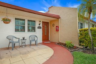 152 LAKE ANNE Drive 152, West Palm Beach, FL 33411