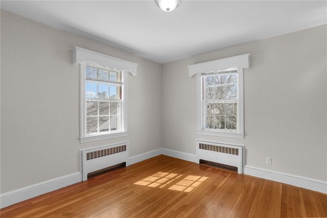 196 Wardlaw Avenue, Providence, RI 02908