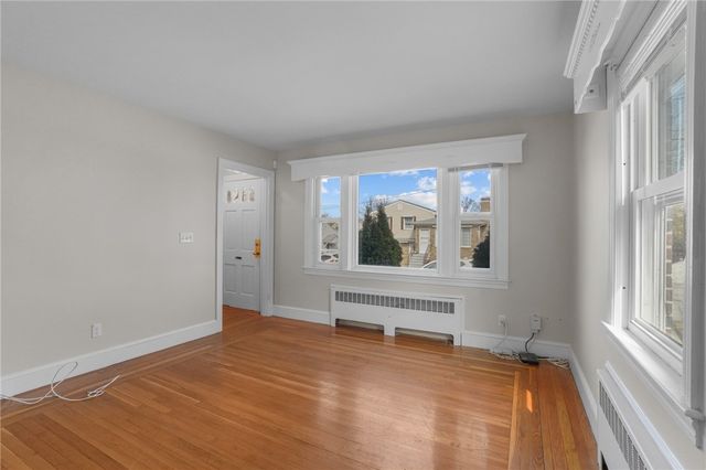 196 Wardlaw Avenue, Providence, RI 02908