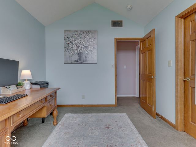 615 Hummingbird Lane, Whiteland, IN 46184
