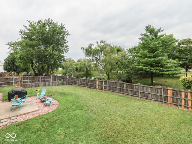 615 Hummingbird Lane, Whiteland, IN 46184