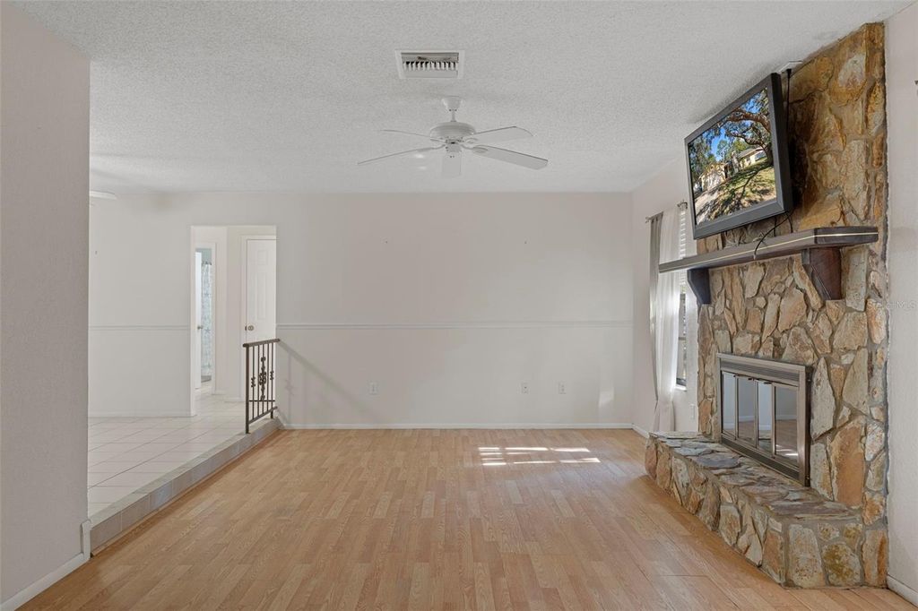 Image 8 of property listing at 8291 ARAB LANE, Spring Hill, FL 34608