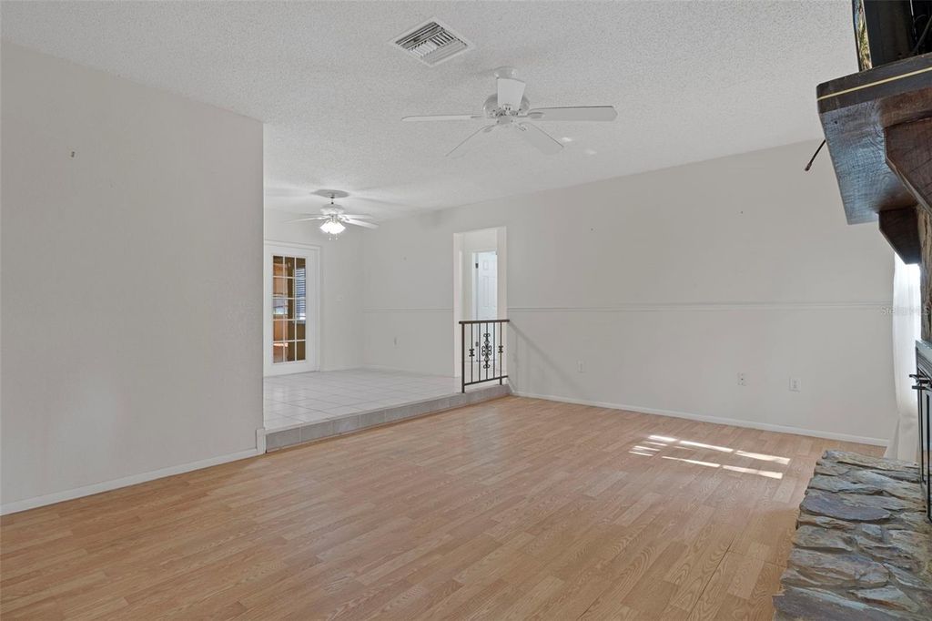 Image 9 of property listing at 8291 ARAB LANE, Spring Hill, FL 34608