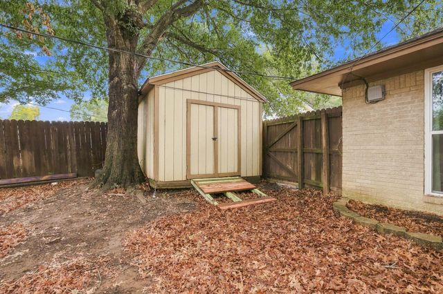 1908 Nancy Lea Drive, Bonham, TX 75418