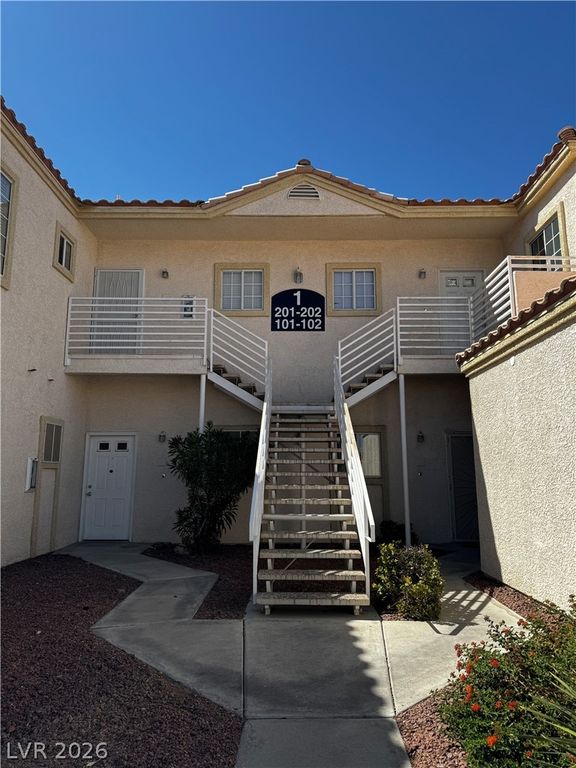 1900 North Torrey Pines Drive 101, Las Vegas, NV 89108 — exterior