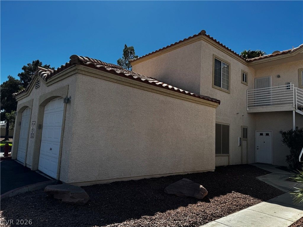 1900 North Torrey Pines Drive 101, Las Vegas, NV 89108 — photo 5