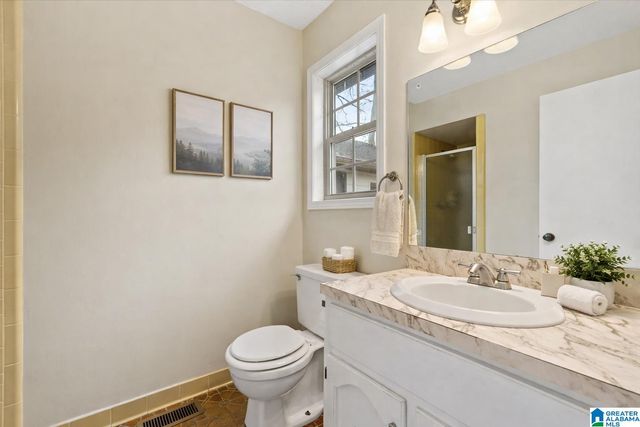 2420 LEIGH DRIVE, Center Point, AL 35215