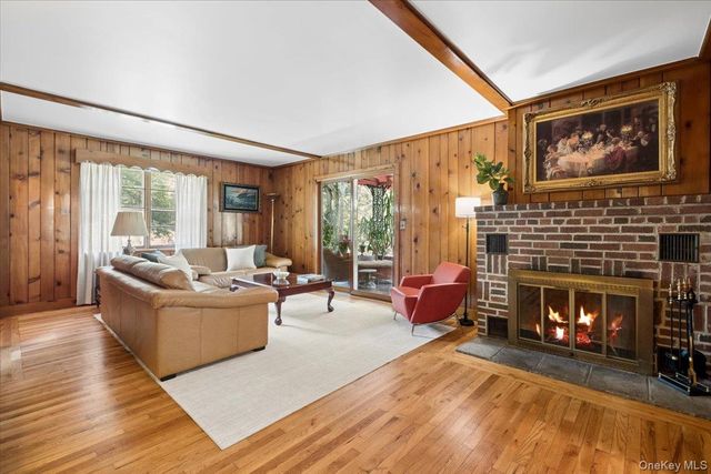 71 Pudding Street, Putnam Valley, NY 10579