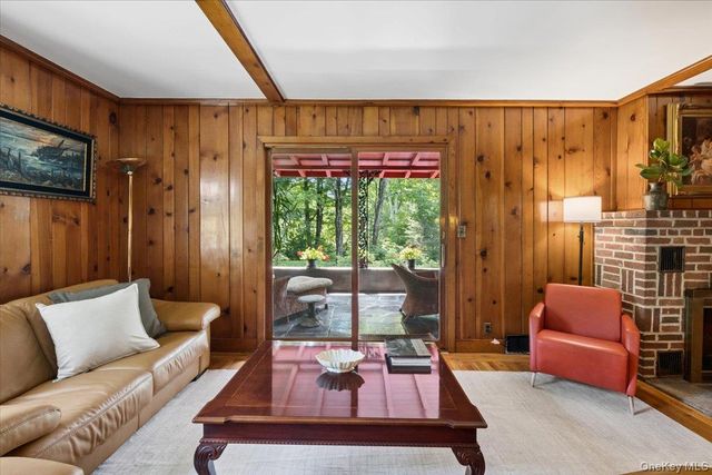 71 Pudding Street, Putnam Valley, NY 10579