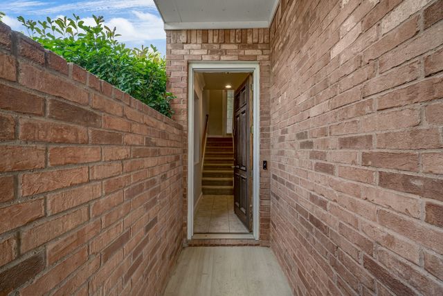 5836 La Vista Drive, Dallas, TX 75206