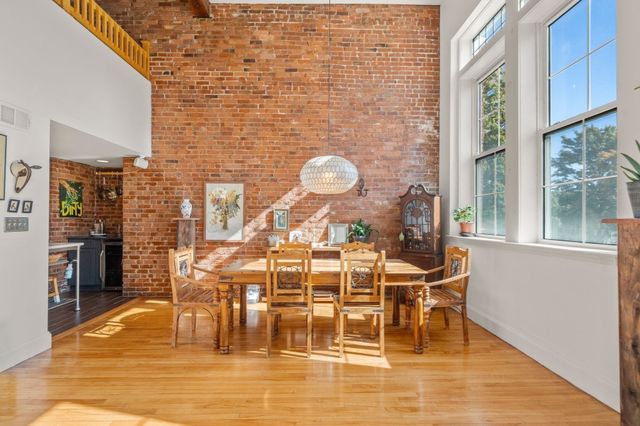 21 Athens St 26, Weymouth, MA 02191