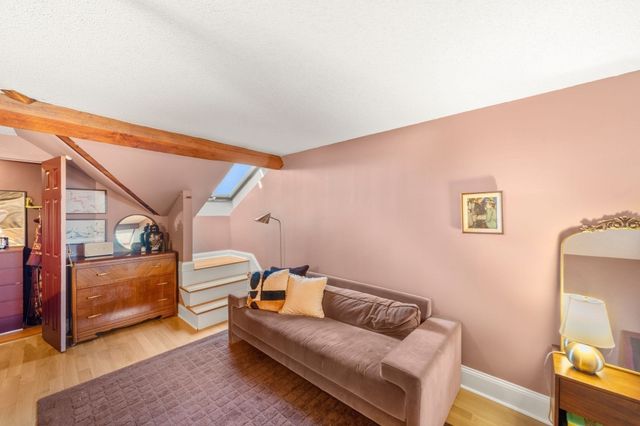 21 Athens St 26, Weymouth, MA 02191