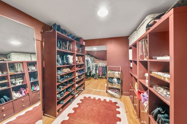 21 Athens St 26, Weymouth, MA 02191