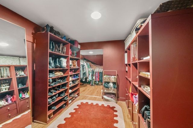 21 Athens St 26, Weymouth, MA 02191