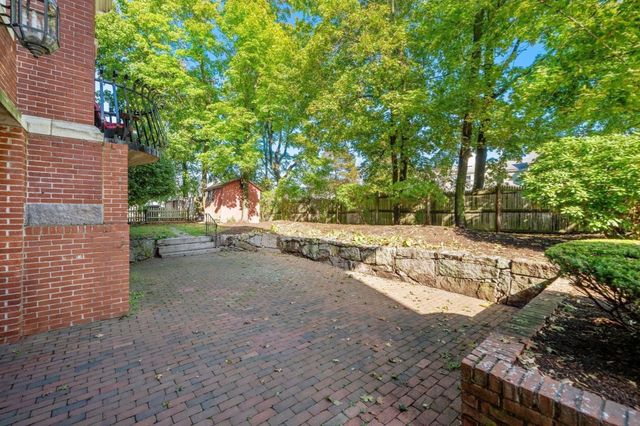 21 Athens St 26, Weymouth, MA 02191