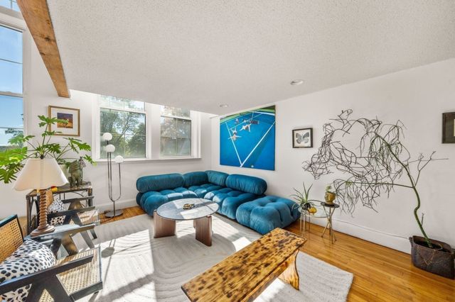 21 Athens St 26, Weymouth, MA 02191