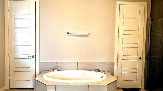 8001 Silhouette ST, Austin, TX 78744