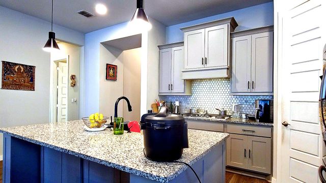 8001 Silhouette ST, Austin, TX 78744