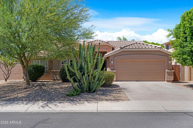 4236 E MILLBRAE Lane, Gilbert, AZ 85234