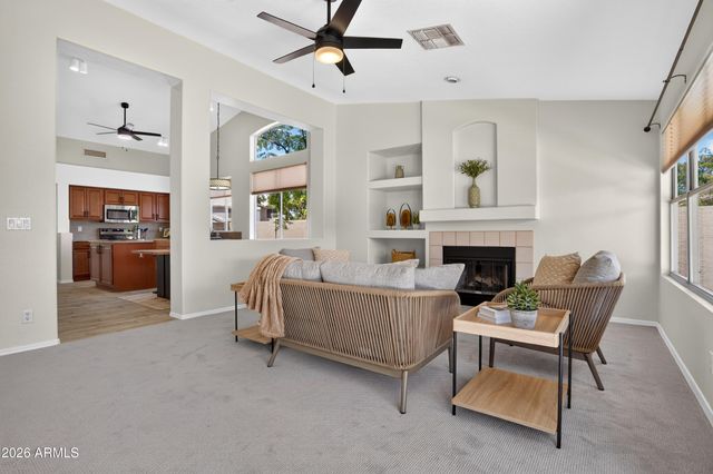 4236 E MILLBRAE Lane, Gilbert, AZ 85234