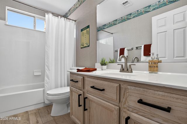 4236 E MILLBRAE Lane, Gilbert, AZ 85234