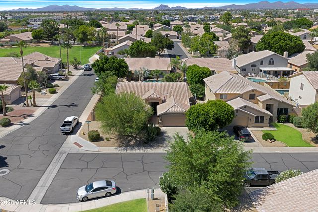 4236 E MILLBRAE Lane, Gilbert, AZ 85234