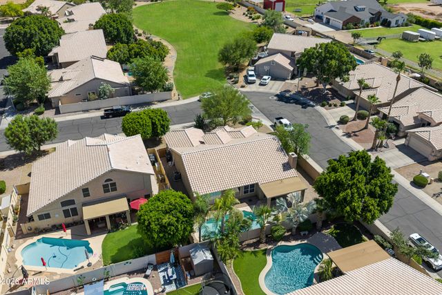 4236 E MILLBRAE Lane, Gilbert, AZ 85234