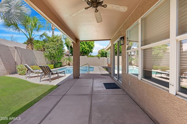 4236 E MILLBRAE Lane, Gilbert, AZ 85234
